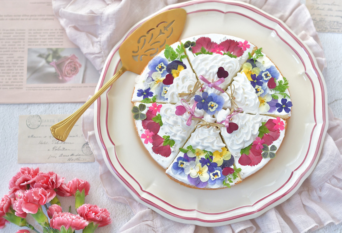 Easy and cute! Bouquet cake